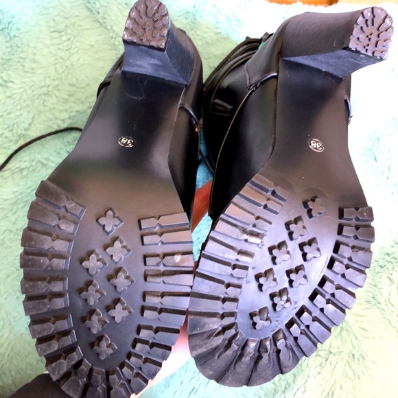 Furcross: Women Calf Boots Studded Round Toe Side Zip Up Thick Heels Punk Gothic - Picture 12 of 16